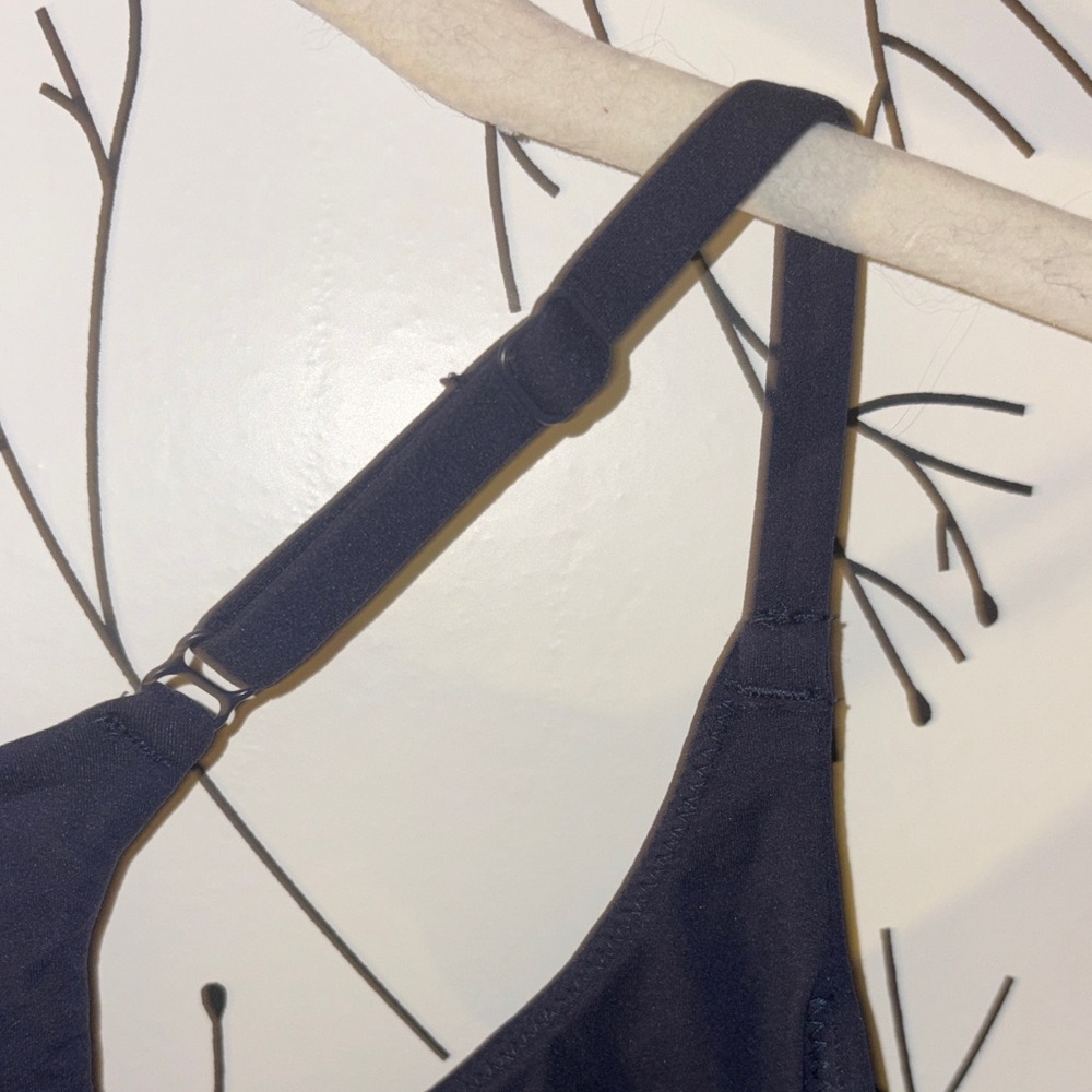 SKIMS Fits Everybody Scoop Bralette - Picture 5 of 6